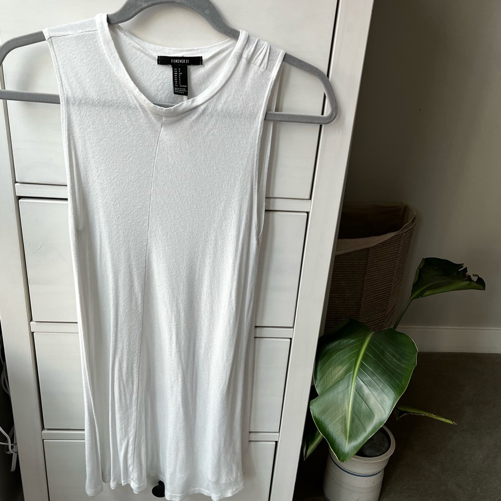 Forever 21 Flowy Tank - Small